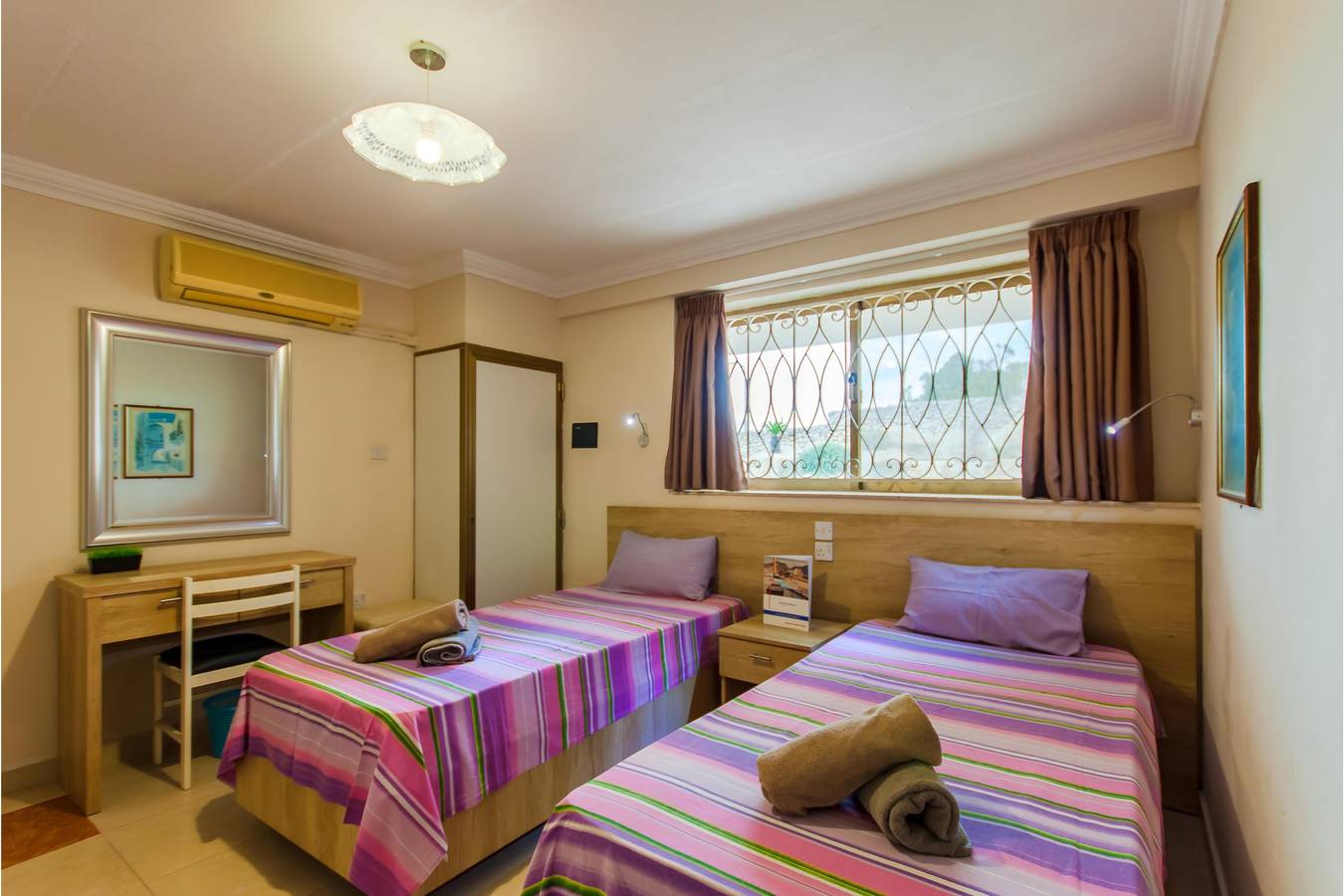 Entire apartment, Villa & Pool 2 Mellieħa Bay Retreat in il-Mellieha, Mellieha