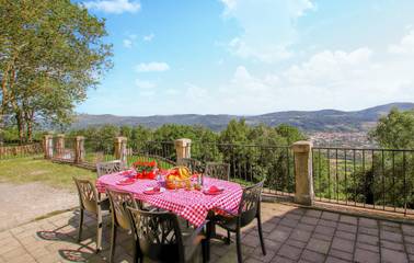 Location De Vacances pour 6 Personnes dans Privas, Ardèche, Photo 3