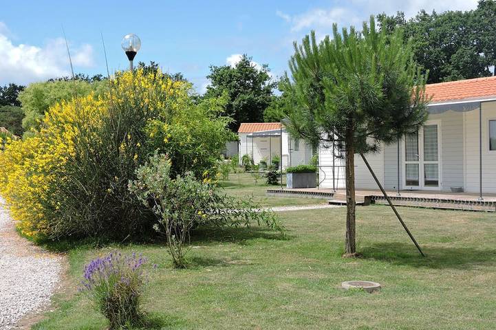 Gîte pour 4 personnes, avec jardin ainsi que piscine et terrasse à La Roche-sur-Yon - 4