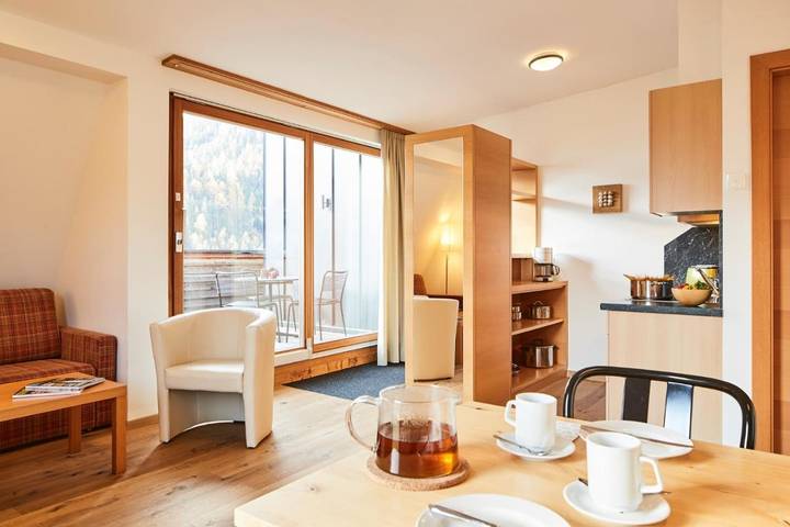 Ferienwohnung für 4 Personen, mit Ausblick und Sauna sowie Garten in Serfaus - 2