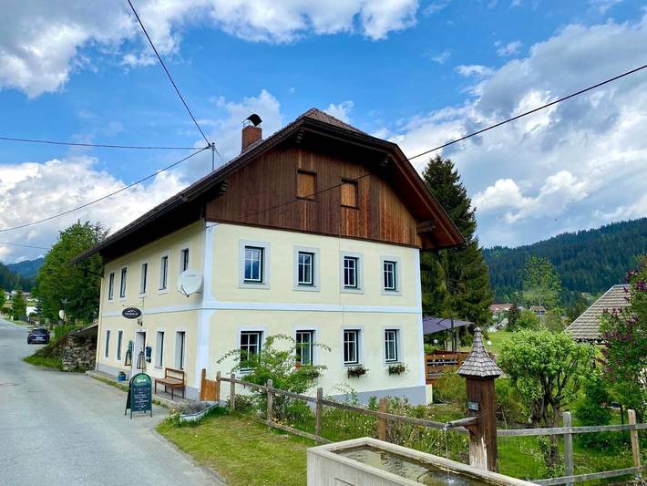 B&B für 2 Personen, mit Terrasse und Garten sowie Ausblick in Gitschtal