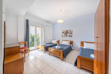 Apartment for 3 People in Kavos, Corfu, Photo 1