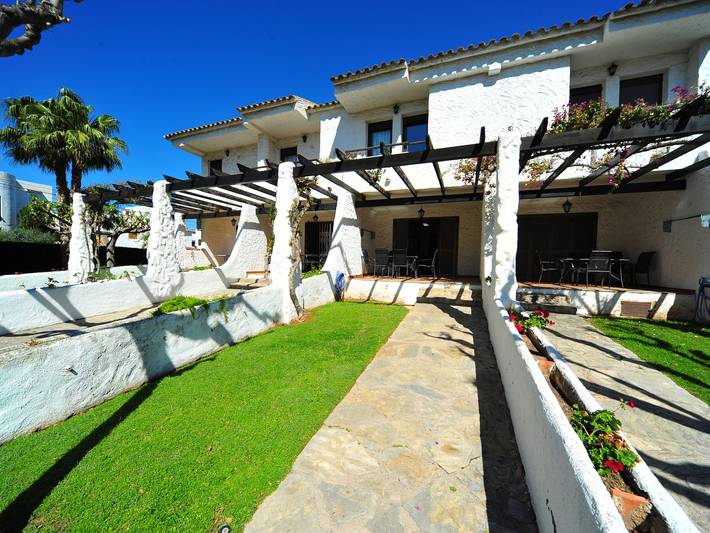Gîte pour 8 personnes, avec Terrasse ainsi que Jardin et Piscine dans Costa del Azahar