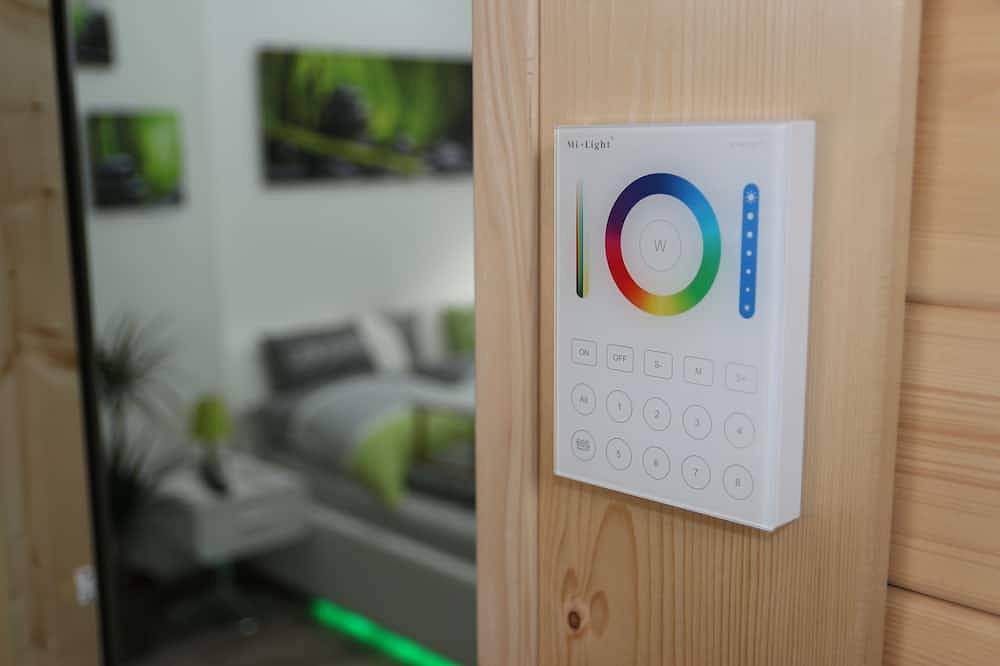 Ganze Wohnung, Wellnessapartment Nr.1 mit Finnischer Sauna - Wallbox - Netflix - Wlan in Oberhausen, Ruhrgebiet