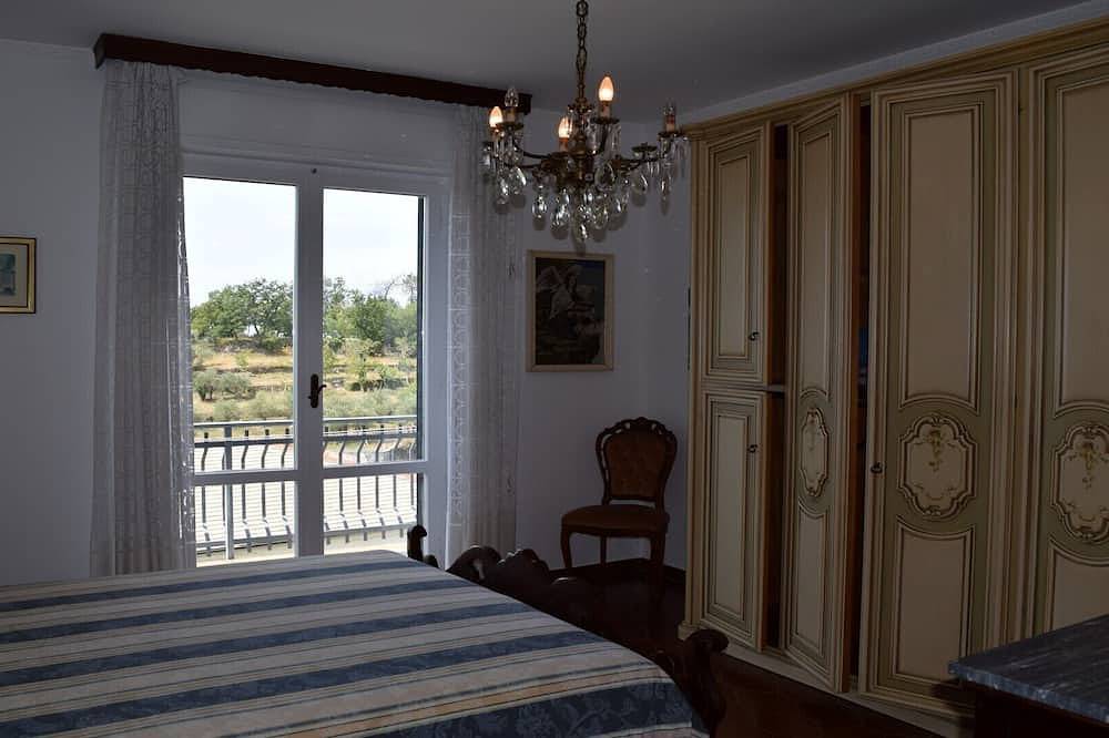 Appartement indépendant dans une région vallonnée sur le golfe du Tigullio in Commune de Lavagna, Riviera di Levante