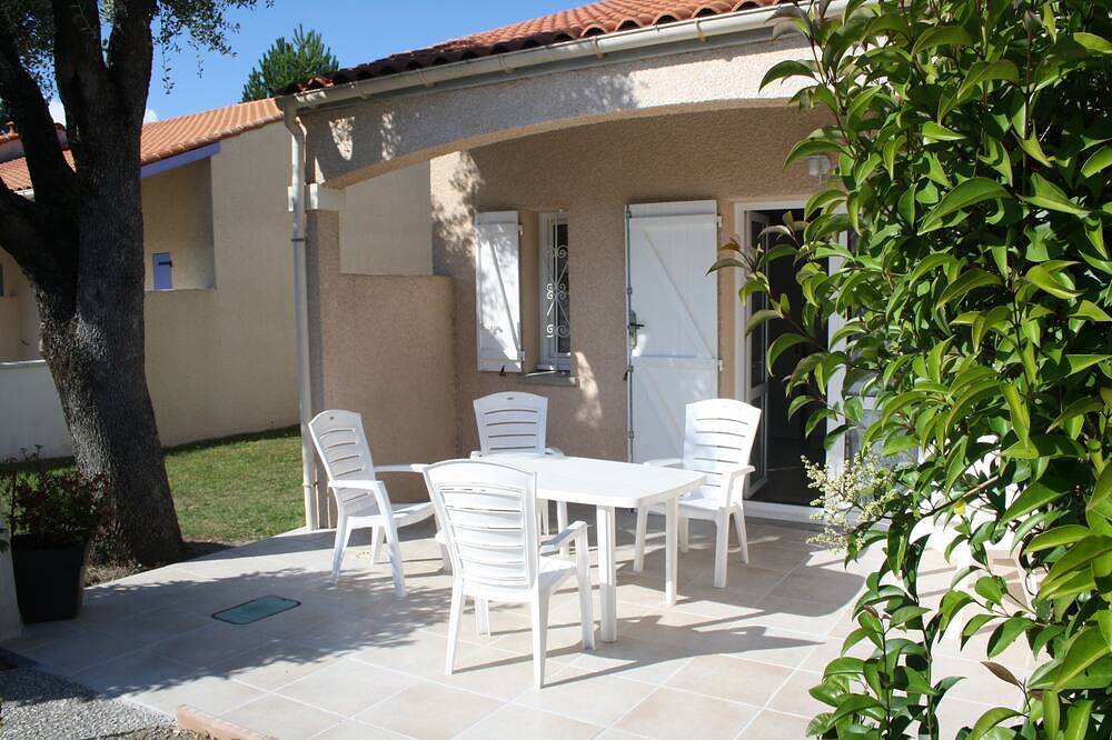 Villa Tout Confort Dans Résidence Avec Piscine Et Court De Tennis in Meschers-sur-Gironde, Région de Rochefort