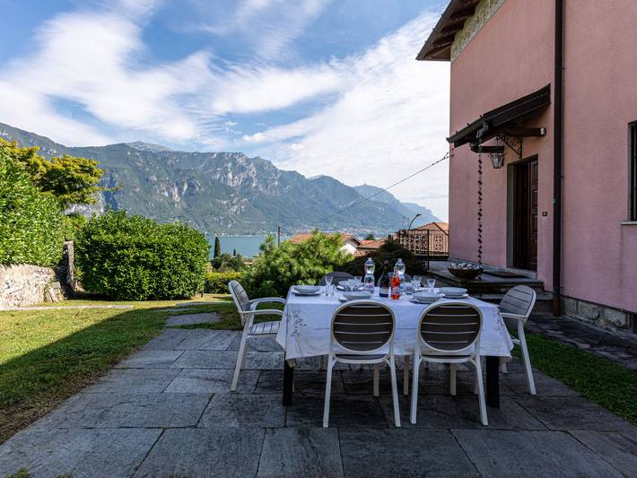 Ferienhaus für 7 Personen, mit Balkon und Terrasse sowie Garten und Seeblick in Bellagio - 2