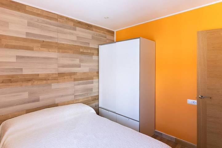 Ganze Wohnung, Housingleon - Main Square new brand terrace house in León, Cordillera Cantábrica