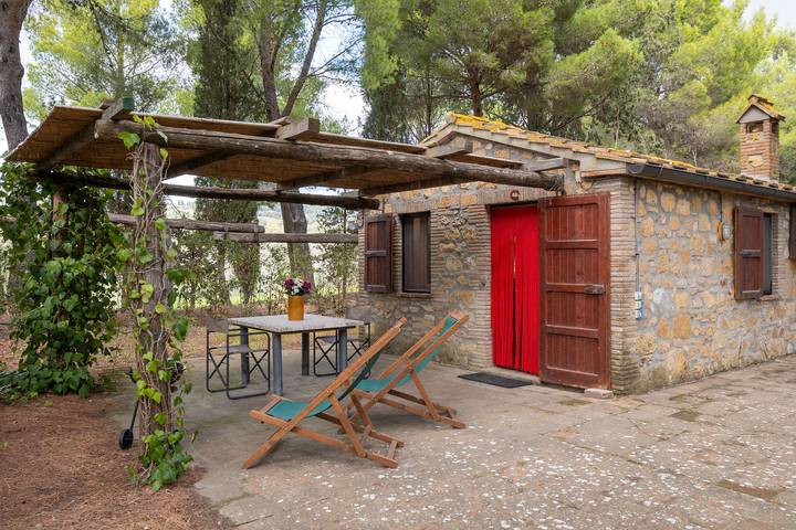 Agriturismo per 2 persone, con giardino in Casale Marittimo