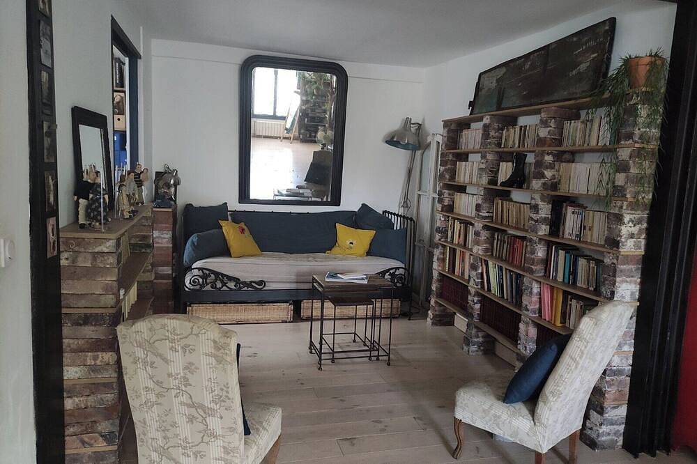 A charming house 5 km from Paris, accommodating up to eight travelers in Clamart, Hauts-de-Seine