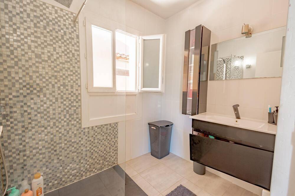 Nice villa in Vence with a large swimming pool in Vence, Mittelmeerküste (Frankreich)