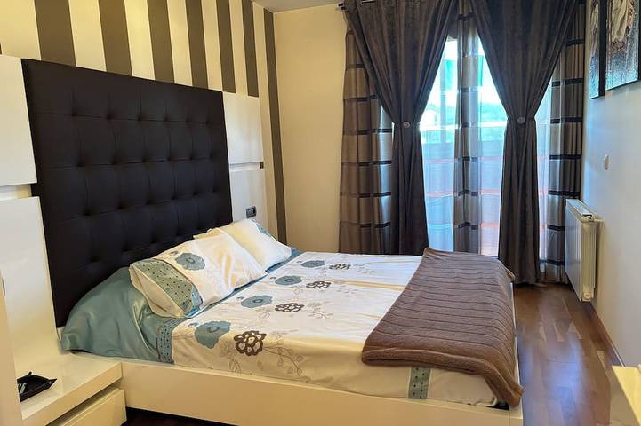 Appartement entier, Centrally located apartment in Sarria in Sarria (Lugo), Reserva da Biosfera Ribeira Sacra e Serras do Oribio e Courel