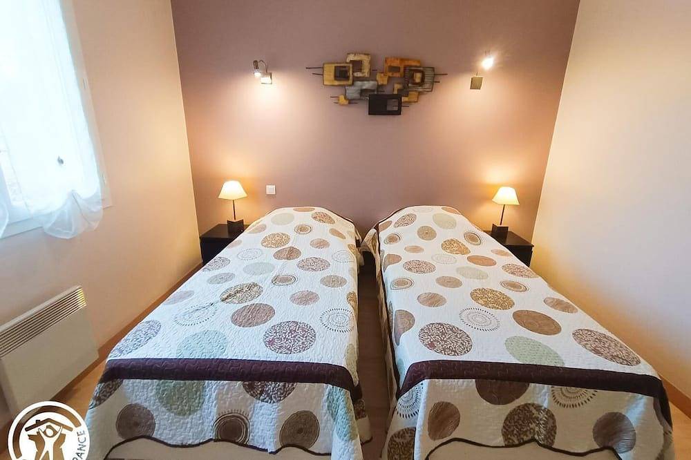 Gîtes de France® - La Villa des Chênes in Le Montat, Quercy
