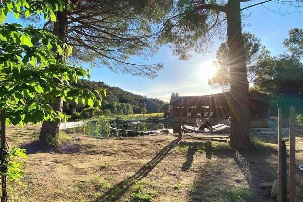 L'Etang des Cigales : Gite 4 à 6 pers, en pleine nature avec piscine naturelle in Uchaux, Vaucluse