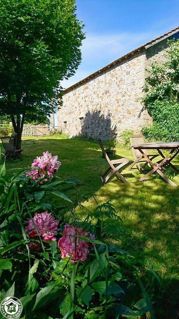 Gîte für 6 Personen mit Terrasse in Vernines, Regionaler Naturpark Volcans d'Auvergne