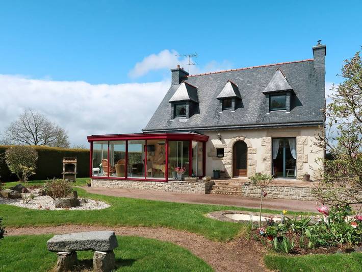 Location de vacances pour 6 personnes, avec Terrasse et Jardin à Pédernec