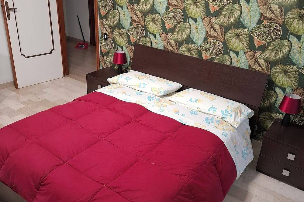 Entire apartment, Waves and Sunsets - Your Refuge in Silvi Marina. The Pearl of the Adriatic in Silvi, Teramo Province