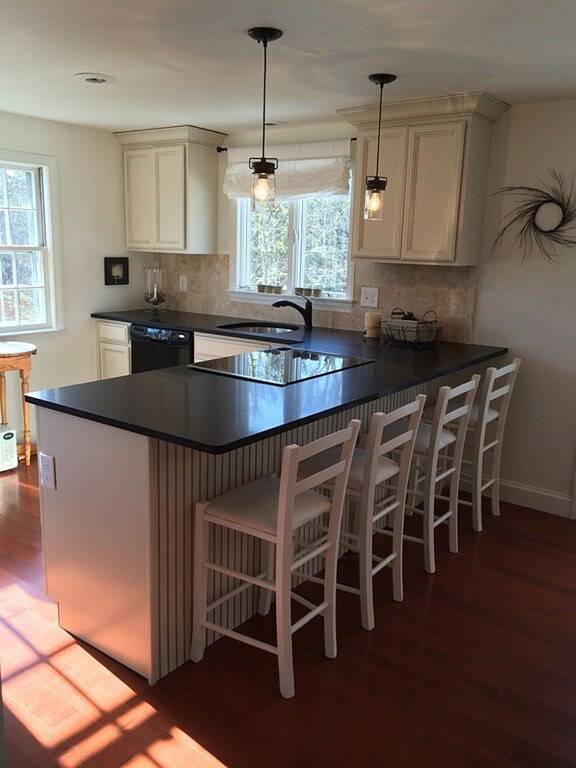 Charming Beach House ~ Wunderschön aktualisiert und makellos. Gehen Sie zu den Sandstränden in South Chatham, Chatham (MA)