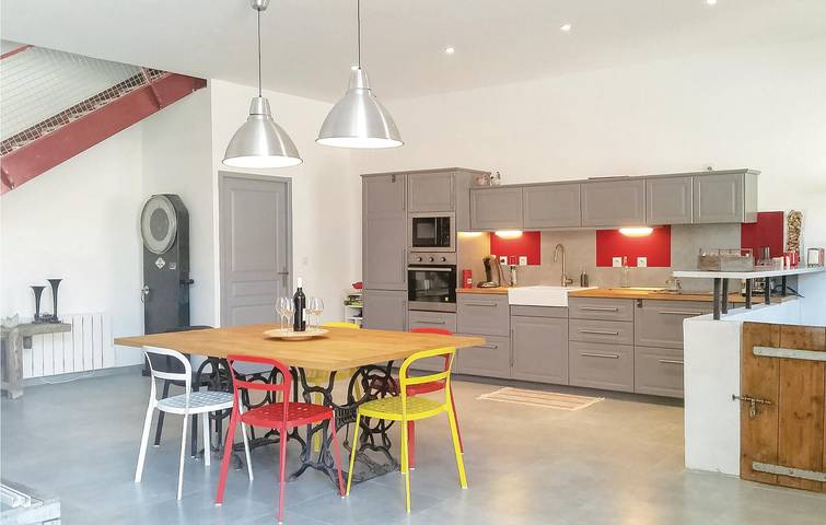 Location de vacances pour 7 personnes, avec sauna ainsi que terrasse et jacuzzi dans Canal De La Robine - 3