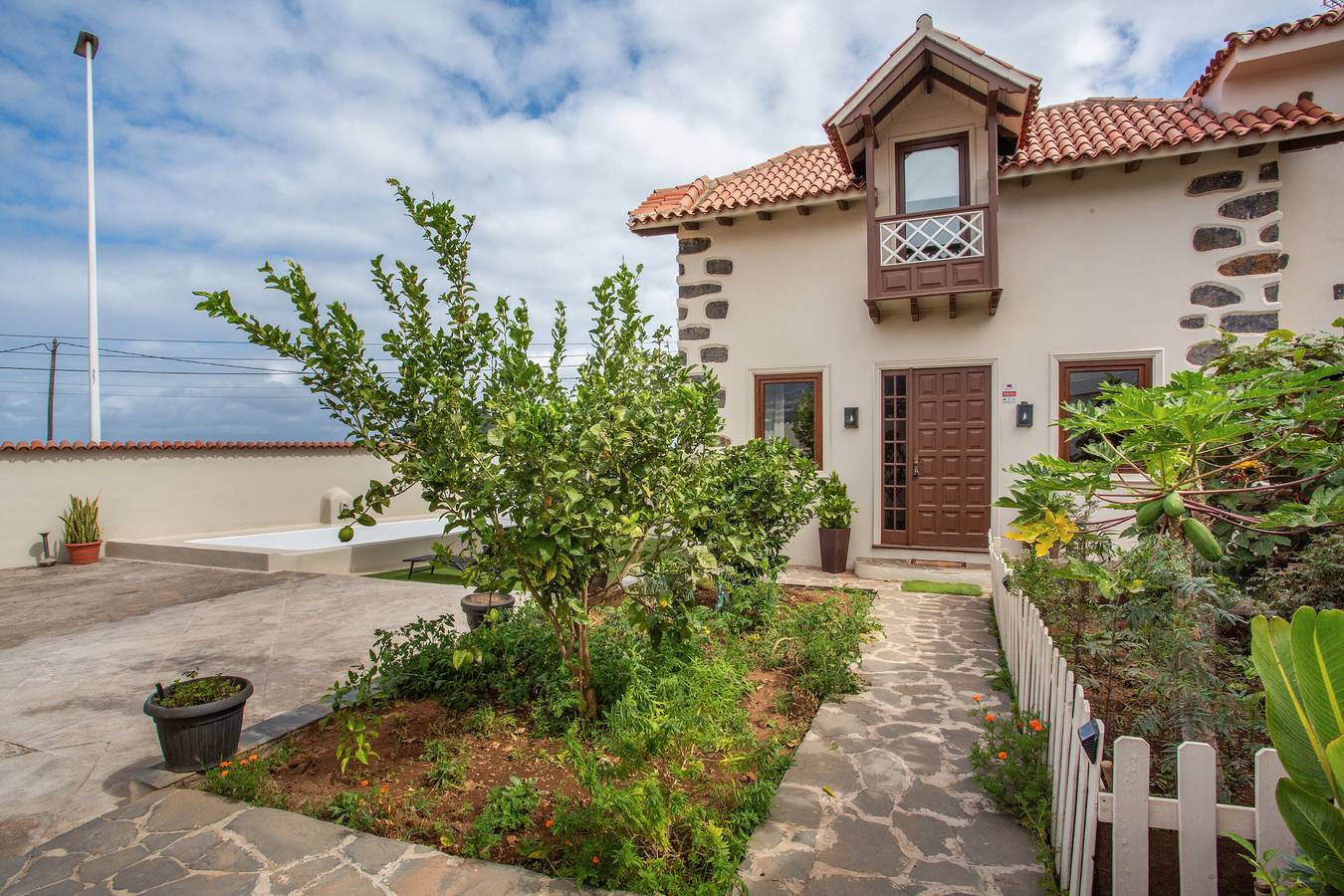 Vacaciones en 'Casa Cucos' con vistas a la montaña, balcón y Wi-Fi in El Durazno, La Orotava