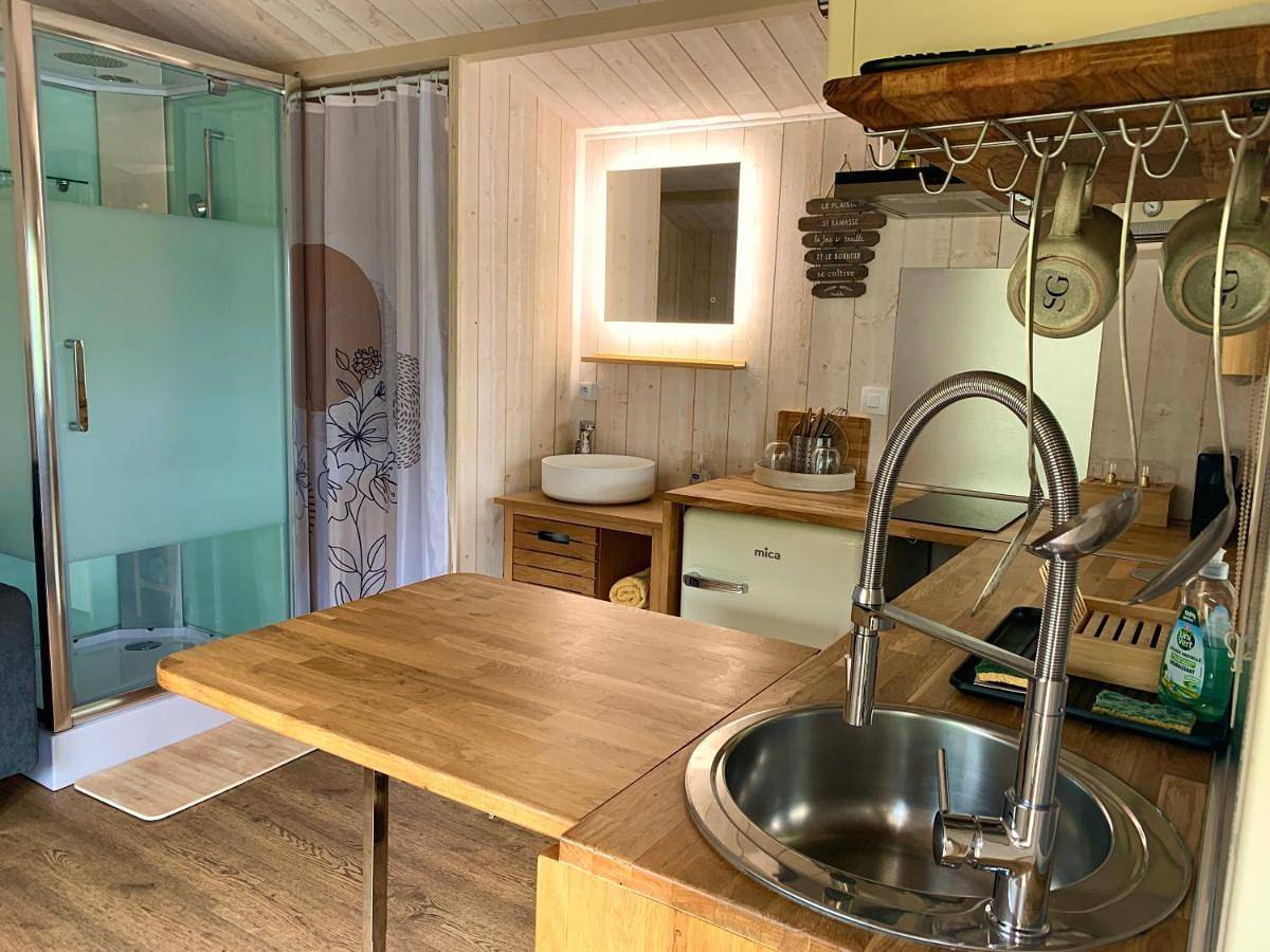 One-Bedroom Chalet in Carrières-sous-Poissy, Yvelines
