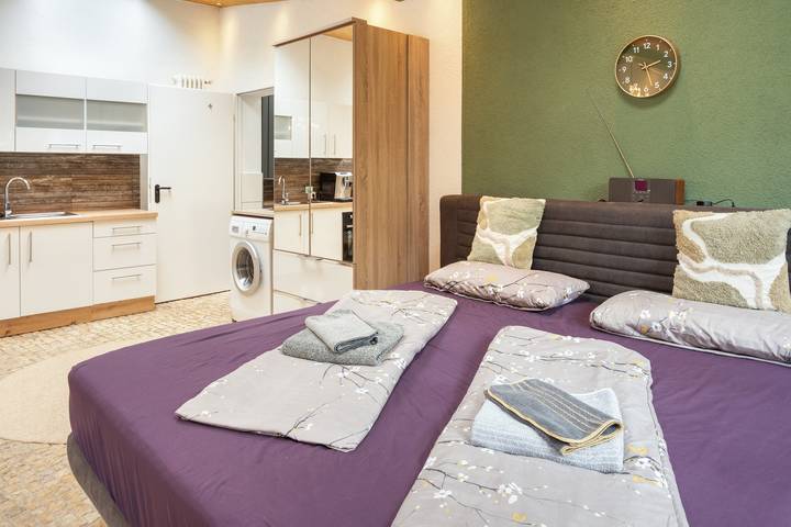 Hel studio-lejlighed, Apartment “1-Room Apartment” with Private Garden in Schönow (Bernau bei Berlin), Bernau bei Berlin