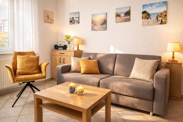 Ferienwohnung für 2 Personen, mit Balkon und Garten in Horumersiel