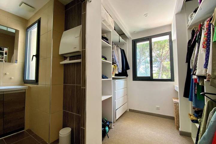 Location de vacances pour 8 personnes, avec piscine à Saint-Geniès-des-Mourgues - 3