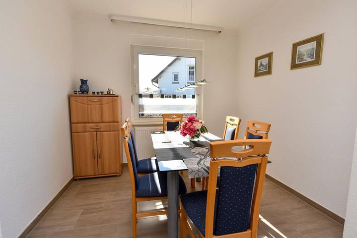 Strandhaus für 5 Personen, mit Garten und Terrasse in Döse - 4