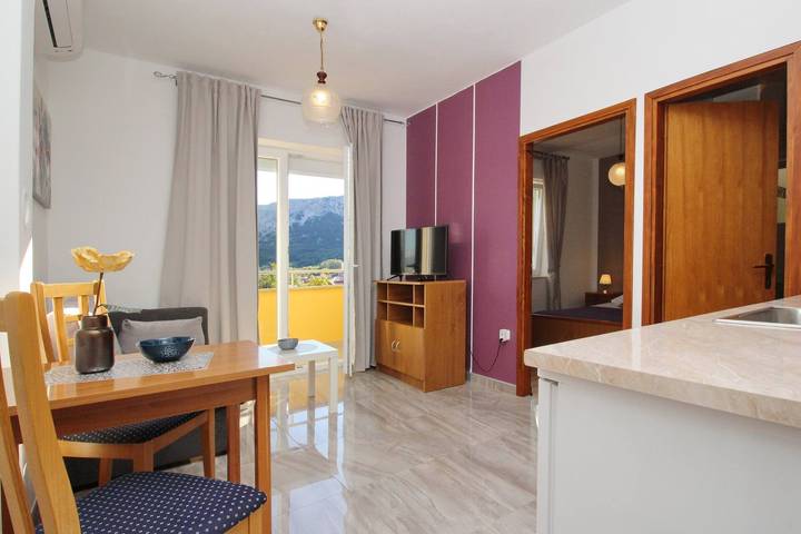 Ferienwohnung für 2 Personen, mit Balkon/Terrasse in Baska - 3