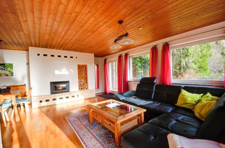 Maison de vacances pour 4 personnes, avec Jacuzzi et Terrasse ainsi que Jardin et Sauna dans la Forêt-Noire