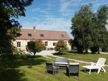 Appartement de vacances pour 2 personnes, avec terrasse ainsi que jardin et vue, animaux acceptés dans Orne