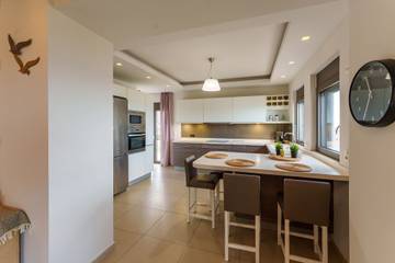 Villa voor 8 Personen in Kokkini Hani, Iraklio-Heraklion en omgeving, Afbeelding 1