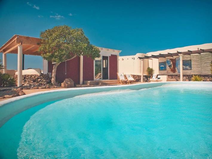 Gîte pour 2 personnes, avec sauna et piscine ainsi que jacuzzi et jardin à La Pared - 2