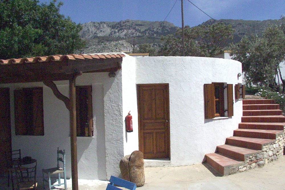 Kleines Gästehäuschen in ruhigem Privatgelände. in Kos