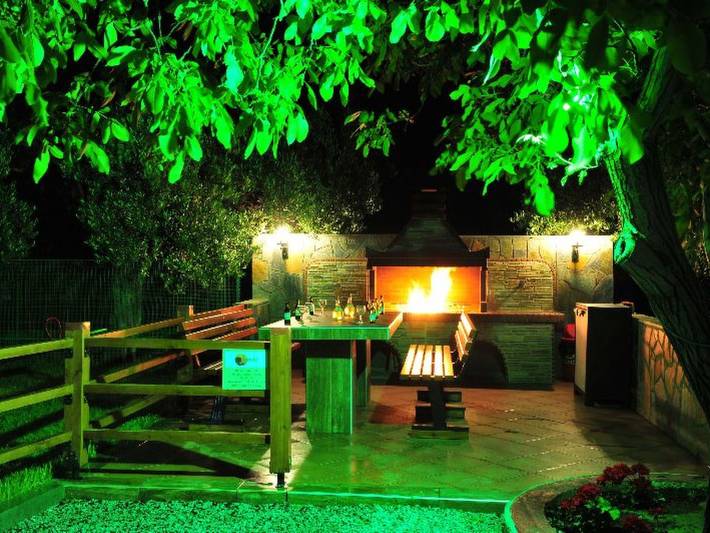 Ferienwohnung für 3 Personen, mit Balkon und Terrasse sowie Garten und Pool in Chalkidiki - 2