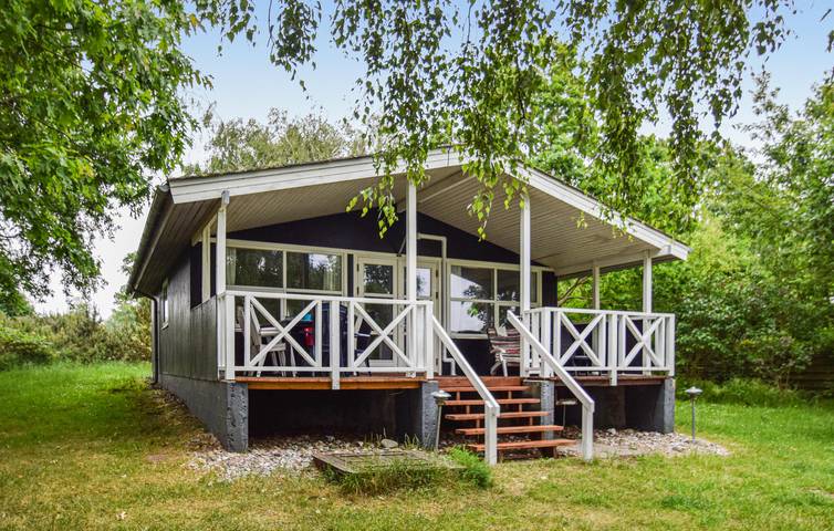 Ferieudlejning for 6 personer, med Terrasse i Ristinge