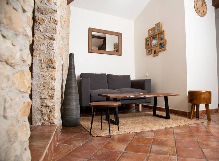 Location de vacances pour 4 personnes, avec Terrasse ainsi que Jardin et Vue à Sainte-Gemme-la-Plaine