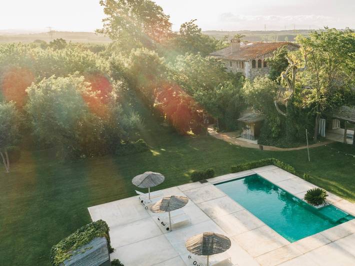 Chalet para 22 personas, con Jacuzzi y Terraza además de Jardín y Piscina en Provincia de Gerona