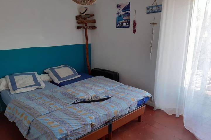Location de vacances pour 3 personnes, avec jacuzzi ainsi que jardin et terrasse, animaux acceptés à Mimet - 2