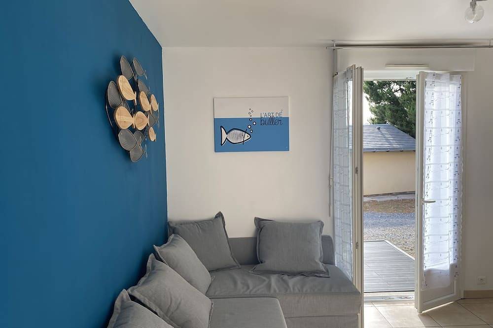 Appartement entier, Appartement 2 Pièces à 380 Mètres de la Plage et des Commerces in Saint-Marc-sur-Mer, Saint-Nazaire