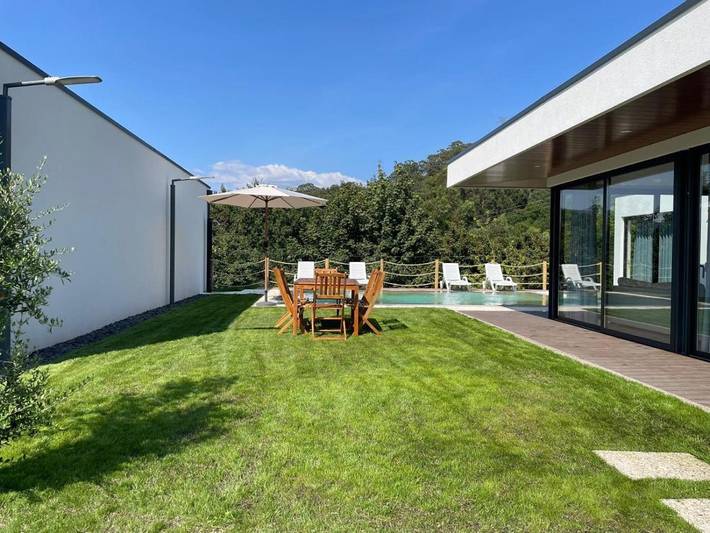 Location de vacances pour 4 personnes, avec jardin et piscine ainsi que vue et terrasse dans Caniçada - 2