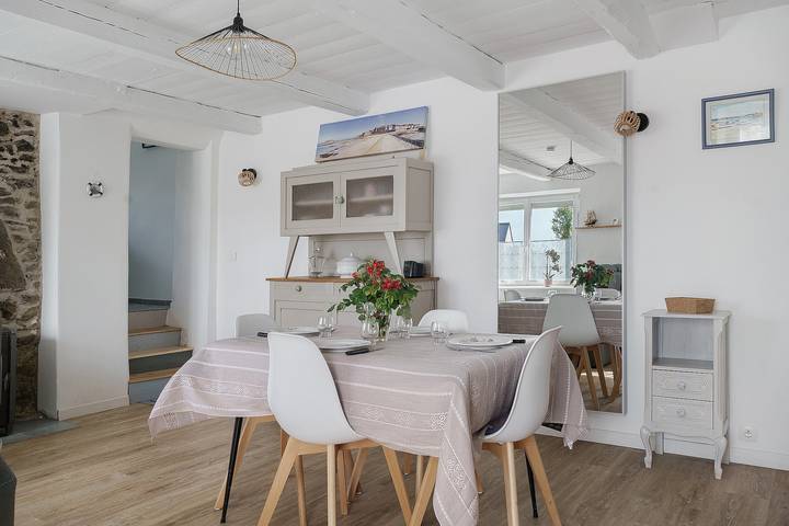 Holiday home 'Gîte Ti Hélène' with private terrace, garden and Wi-Fi, 2 km from the beach in Saint-Coulomb, Saint-Malo region