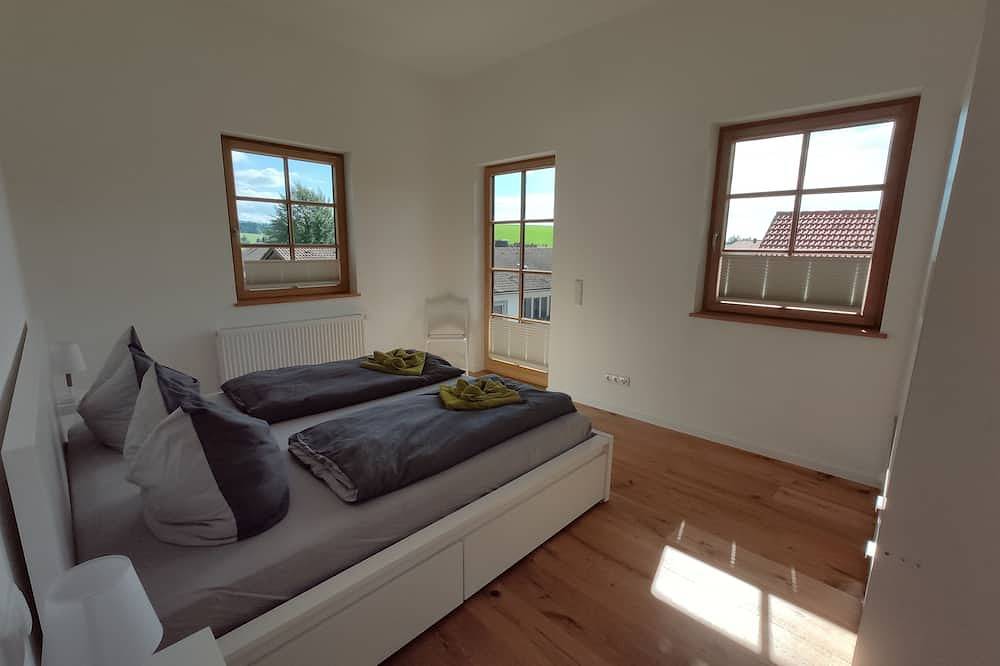 Ganze Wohnung, Exklusive, sonnige  Neubau Ferienwohnung mit dem Flair einer ehemaligen  Scheune in Görisried, Bayerisch Schwaben
