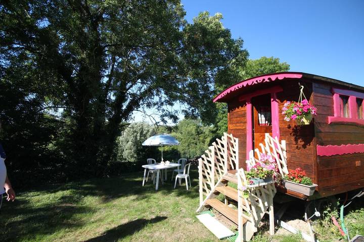 Chambre d’hôte pour 2 personnes, avec Terrasse ainsi que Jardin et Vue à Saint-Martin-Osmonville