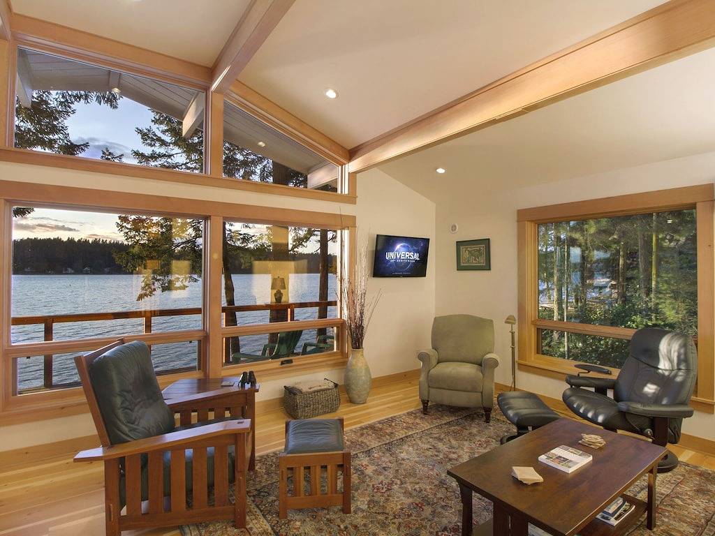 Neue Auflistung! Wasserfront -Westcott Bay bei Roche Harbor! (Oyster Beach House) in Roche Harbor, San Juan Island