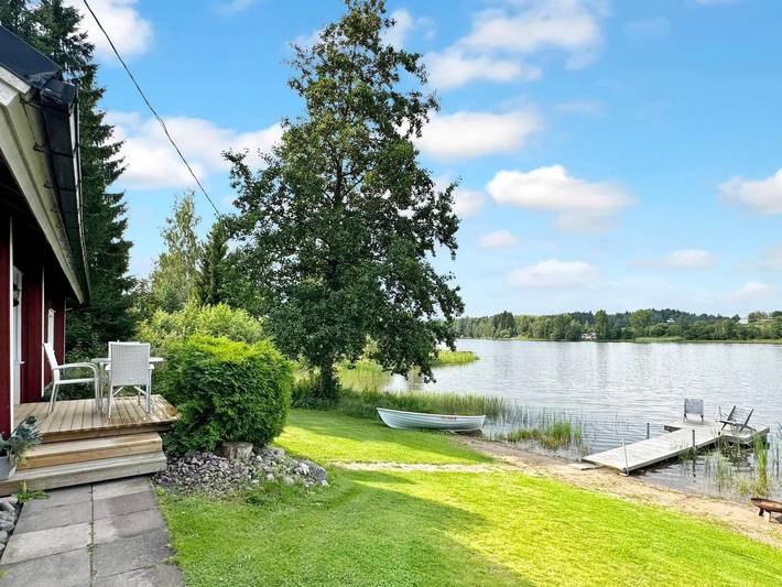 Peukaloinen in Hirsjärvi, Finlande propre