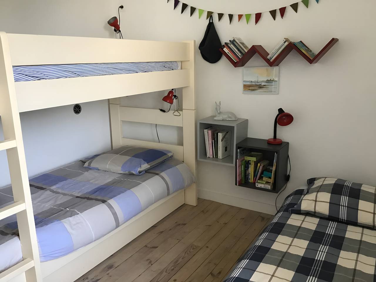 Entire apartment, Apartment 'De Charme' with Sea View in Locquirec, Ceinture Dorée