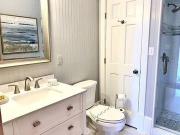 Bed And Breakfast for 2 Guests in Roanoke Island, Outer Banks, Picture 1