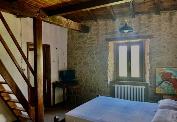 Maison de campagne pour 4 personnes, avec jacuzzi et jardin ainsi que sauna et terrasse, animaux acceptés à Pieve Fosciana - 2